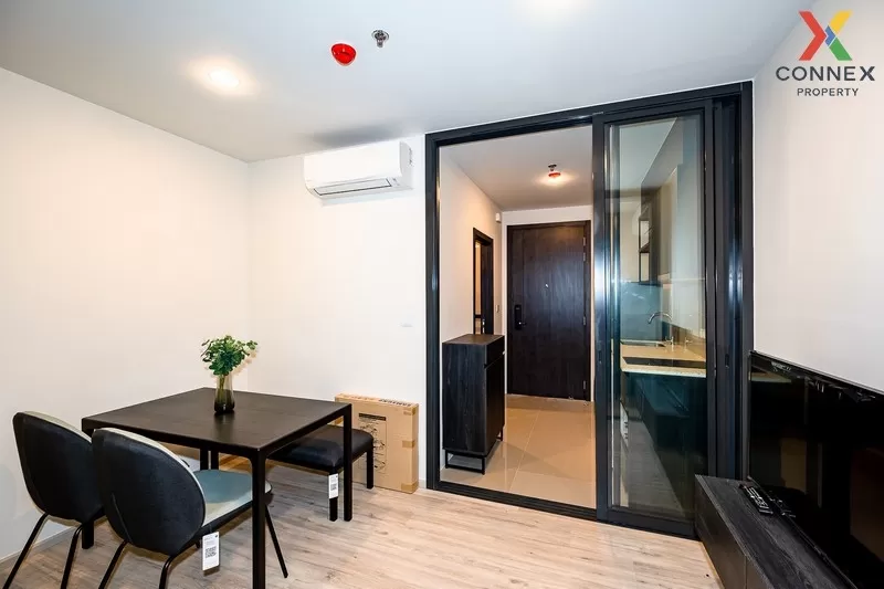 FOR RENT condo , XT Huaikhwang , high floor , MRT-Huai Khwang , H